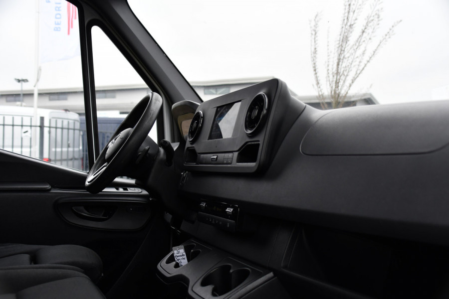 Mercedes-Benz Sprinter 316 2.2 CDI L2H2 Edition Camera, Cruise, Automaat, LED, Stoelverwarming, Standkachel, Carplay, 164pk, Trekhaak, Uniek!