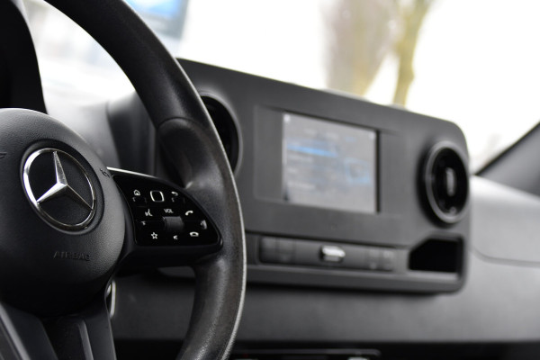Mercedes-Benz Sprinter 316 2.2 CDI L2H2 Edition Camera, Cruise, Automaat, LED, Stoelverwarming, Standkachel, Carplay, 164pk, Trekhaak, Uniek!