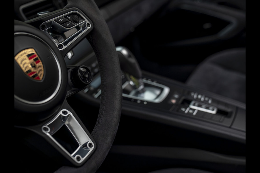 Porsche 911 Cabrio 991-2 Carrera 4 GTS | Bose | Sport Chrono | NL-auto | SportDesign