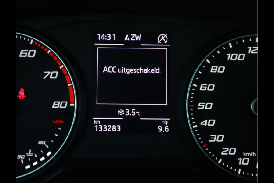 Seat Arona 1.0 TSI Style Business Navi / Camera / Climate / Adap Cruise / Carplay /