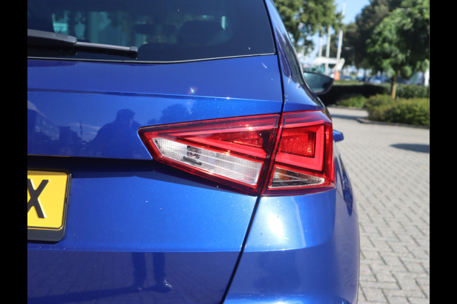 Seat Arona 1.0 TSI Style Business Navi / Camera / Climate / Adap Cruise / Carplay /