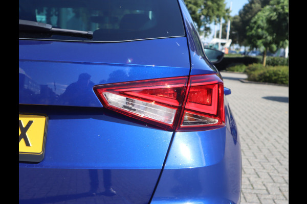 Seat Arona 1.0 TSI Style Business Navi / Camera / Climate / Adap Cruise / Carplay /