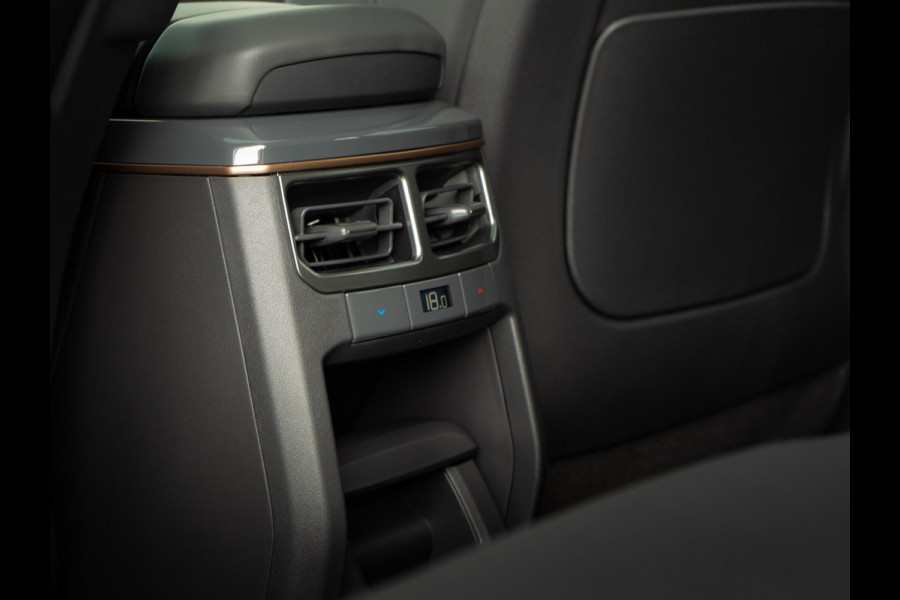 Kia EV5 Plus Advanced 81.4 kWh | OP VOORRAAD ! | Schuifkanteldak | Navigatie | Stoelverwarming |