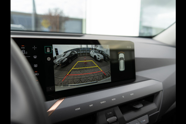 Kia EV5 Plus Advanced 81.4 kWh | OP VOORRAAD ! | Schuifkanteldak | Navigatie | Stoelverwarming |