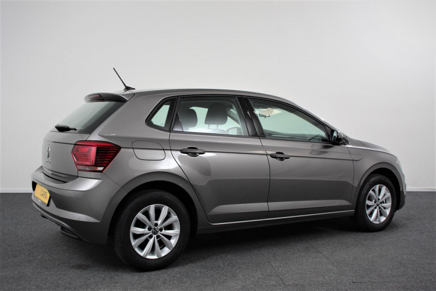Volkswagen Polo 1.0 TSI DSG Highline Navigatie Apple Carplay / Android Auto Climate Control Cruise control Lichtmetalen Velgen