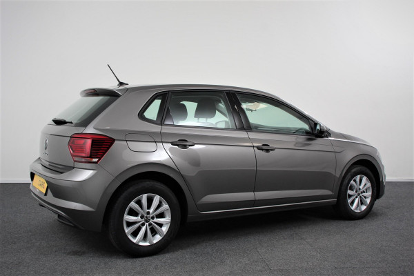 Volkswagen Polo 1.0 TSI DSG Highline Navigatie Apple Carplay / Android Auto Climate Control Cruise control Lichtmetalen Velgen
