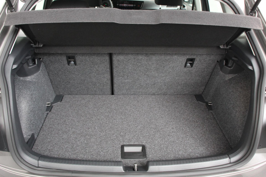 Volkswagen Polo 1.0 TSI DSG Highline Navigatie Apple Carplay / Android Auto Climate Control Cruise control Lichtmetalen Velgen