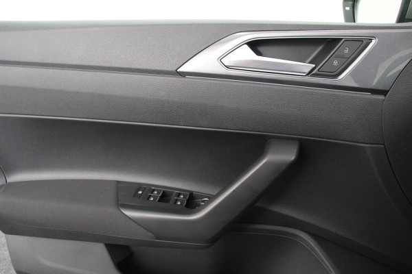 Volkswagen Polo 1.0 TSI DSG Highline Navigatie Apple Carplay / Android Auto Climate Control Cruise control Lichtmetalen Velgen