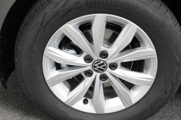 Volkswagen Polo 1.0 TSI DSG Highline Navigatie Apple Carplay / Android Auto Climate Control Cruise control Lichtmetalen Velgen