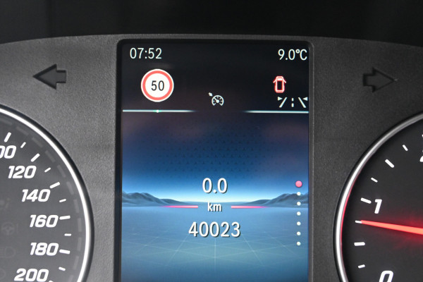 Mercedes-Benz Sprinter 317 CDI Pro L2 Open laadbak DC 3500 kg Trekhaak, MBUX met camera, Etc.