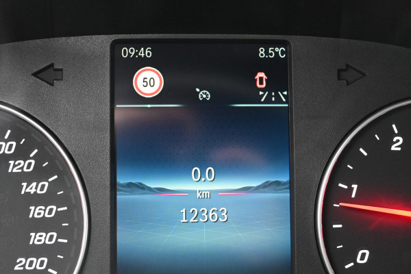 Mercedes-Benz Sprinter 317 CDI Pro DC Open laadbak L2 3500 kg Trekhaak, MBUX met camera, Etc.