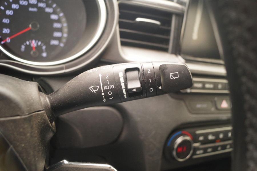 Kia Ceed SW 1.6 CRDi DynamicLine -NAVI-ECC-PDC-