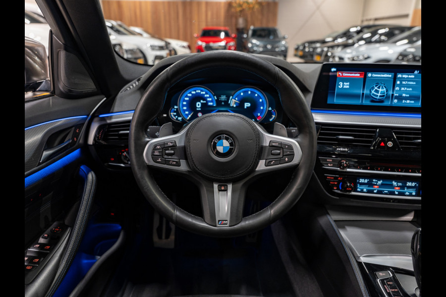 BMW 5 Serie M550i xDrive High Executive, Pano, ACC, 360 Cam, Hud, 21" Velgen, Voll Led, H&K, Ambiënte, Digi Dash, Voll Onderhoud