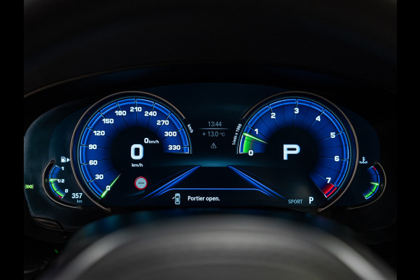 BMW 5 Serie M550i xDrive High Executive, Pano, ACC, 360 Cam, Hud, 21" Velgen, Voll Led, H&K, Ambiënte, Digi Dash, Voll Onderhoud