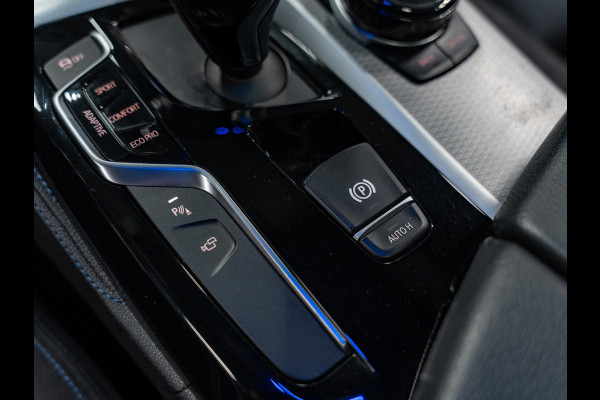 BMW 5 Serie M550i xDrive High Executive, Pano, ACC, 360 Cam, Hud, 21" Velgen, Voll Led, H&K, Ambiënte, Digi Dash, Voll Onderhoud