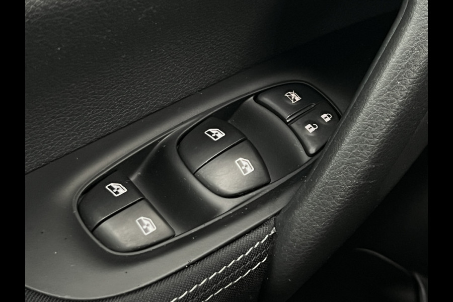 Nissan QASHQAI 1.3 DIG-T N-Connecta | Pano | LED | Winter Pack | 360 Camera