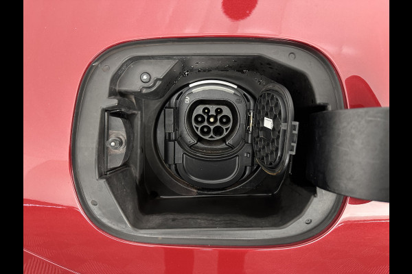 Mercedes-Benz CLA-Klasse 250 e AMG Limited Business Solution (Plug-in) (INCL-BTW) Aut. *PANO | ADAPTIVE-CRUISE | LEATHER-MICORFIBRE | MULTIBEAM-LED | BLINDSPOT | WIDESCREEN-COCKPIT | AMBIENTLIGHT | CAMERA | M-BUX-NAVI | ECC | SHIFTPADDLES | PDC | CRUISE | DAB |