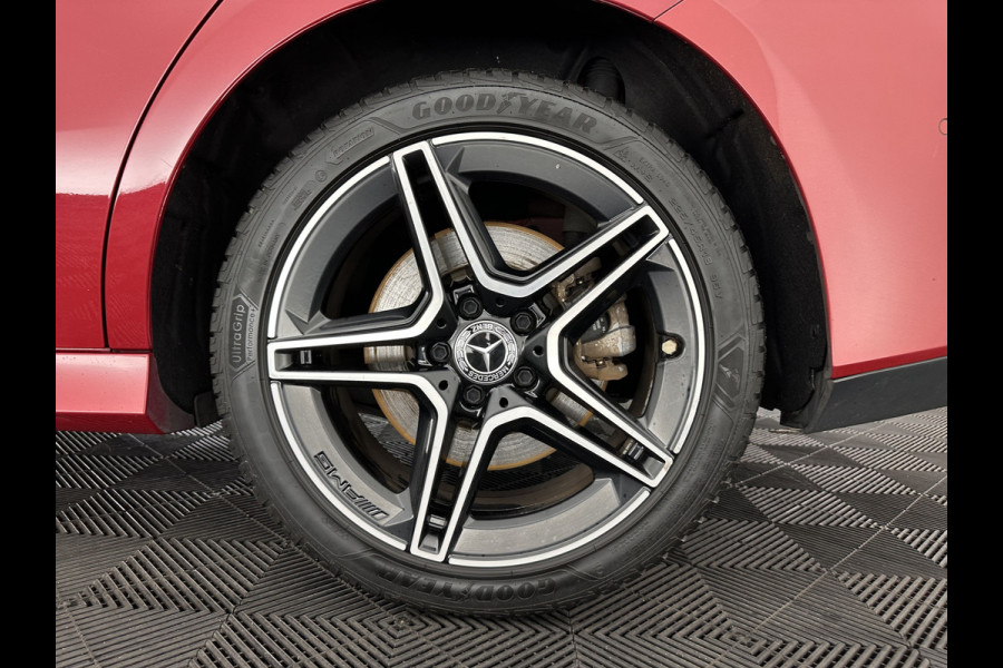 Mercedes-Benz CLA-Klasse 250 e AMG Limited Business Solution (Plug-in) (INCL-BTW) Aut. *PANO | ADAPTIVE-CRUISE | LEATHER-MICORFIBRE | MULTIBEAM-LED | BLINDSPOT | WIDESCREEN-COCKPIT | AMBIENTLIGHT | CAMERA | M-BUX-NAVI | ECC | SHIFTPADDLES | PDC | CRUISE | DAB |