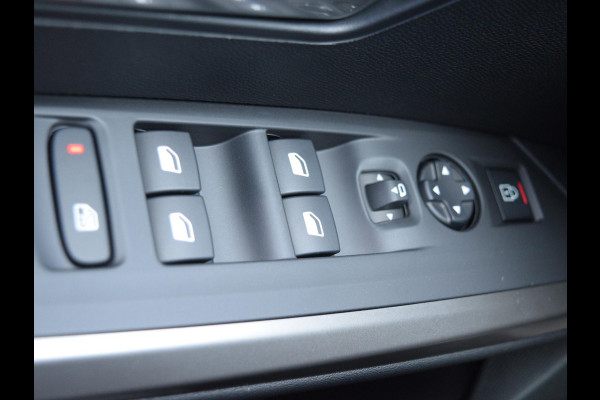 Peugeot 3008 1.2 Hybrid 145 Allure | 360 vision & Drive Assist Pack | Panoramic Navigation Pack | Seat Pack |