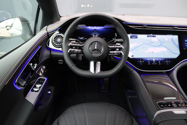 Mercedes-Benz EQE 350+ AMG Line Premium+ 96 kWh | Hyperscreen | Luchtvering | Achterasbesturing | Carbon | Distronic+ | Panoramadak | HUD | Verwarmd Stuurwiel | 22kW | Warmtepomp |