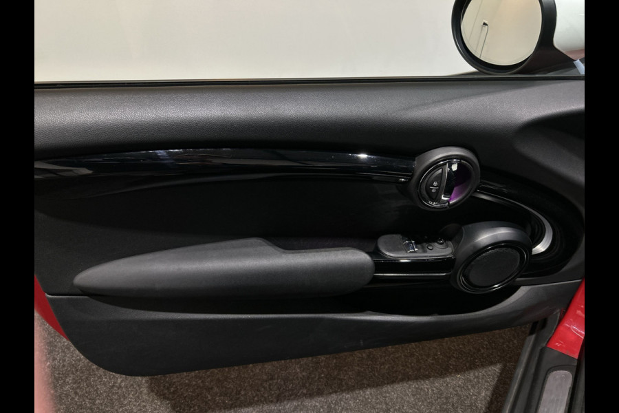 MINI Mini Electric Charged 33 kWh | achteruit rij camera | verwarmde voorstoelen | Soh (batterijcheck) Waarde 93,2 %