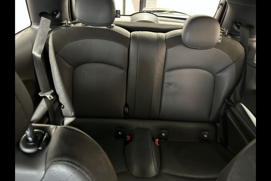 MINI Mini Electric Charged 33 kWh | achteruit rij camera | verwarmde voorstoelen | Soh (batterijcheck) Waarde 93,2 %