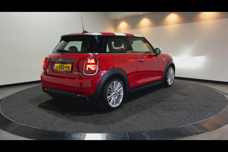 MINI Mini Electric Charged 33 kWh | achteruit rij camera | verwarmde voorstoelen | Soh (batterijcheck) Waarde 93,2 %