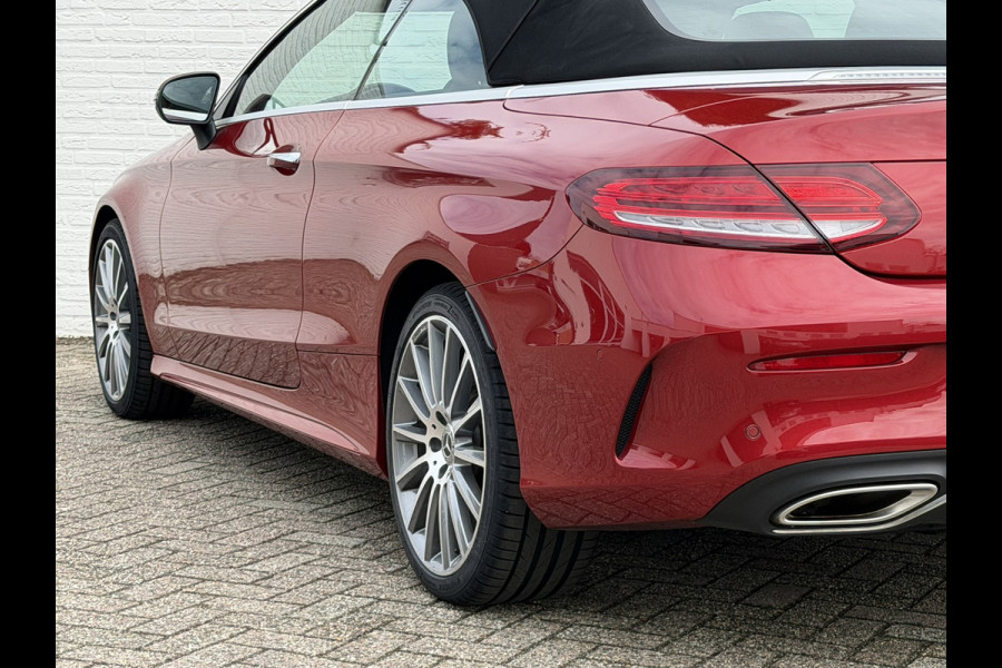 Mercedes-Benz C-Klasse Cabrio 300 Premium AMG Facelift Cabrio Camera Stoelverwarming/ventilatie Clima Carplay Full Led