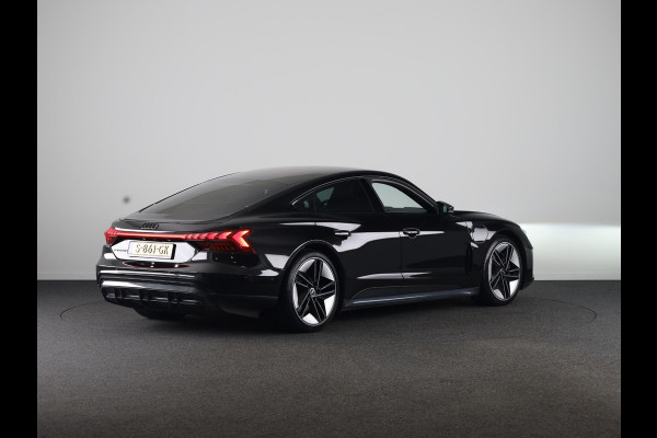 Audi e-tron GT GT 93 kWh 476pk | SOH 90% | Panoramadak | Adaptieve cruise controle | Verwarmbare voorstoelen| 20 inch lichtmetalen velgen