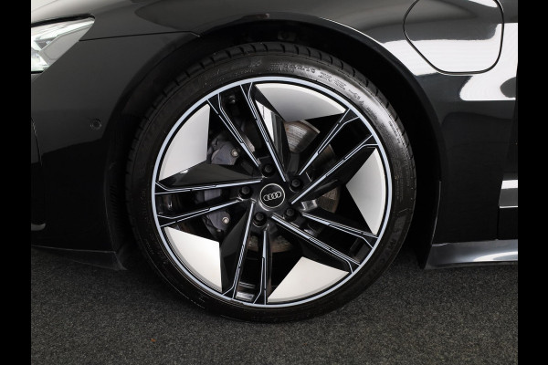 Audi e-tron GT GT 93 kWh 476pk | SOH 90% | Panoramadak | Adaptieve cruise controle | Verwarmbare voorstoelen| 20 inch lichtmetalen velgen