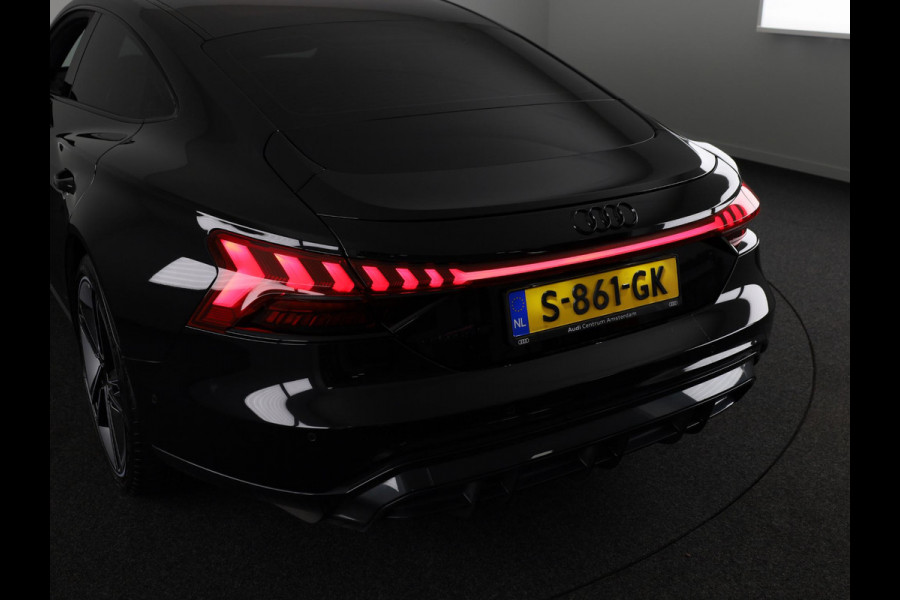 Audi e-tron GT GT 93 kWh 476pk | SOH 90% | Panoramadak | Adaptieve cruise controle | Verwarmbare voorstoelen| 20 inch lichtmetalen velgen