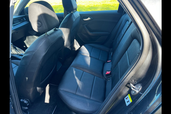 Audi A1 Sportback 30 TFSI Advanced epic | Automaat + Leder + Cruise Nu € 16.975,-!!!