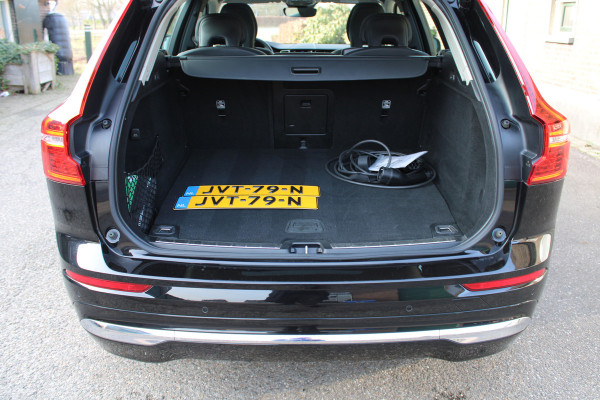 Volvo XC60 2.0 T6 PHEV hybrid SOh 99,6% AWD Core Bright LONG RANGE LEER PANO 49000KM!!!