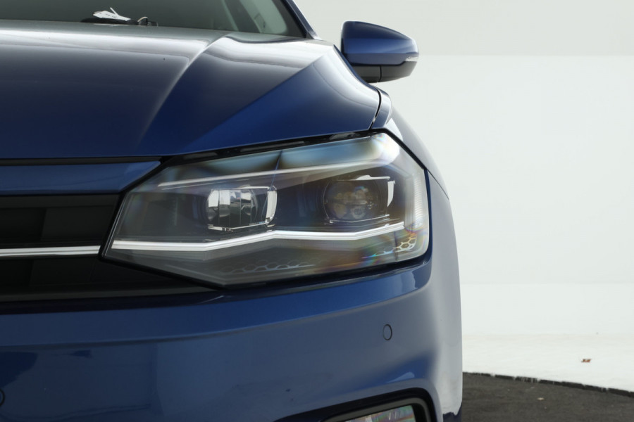 Volkswagen Polo 1.0 TSI Highline Business R Panorama Dak, Trekhaak, Digital Dash