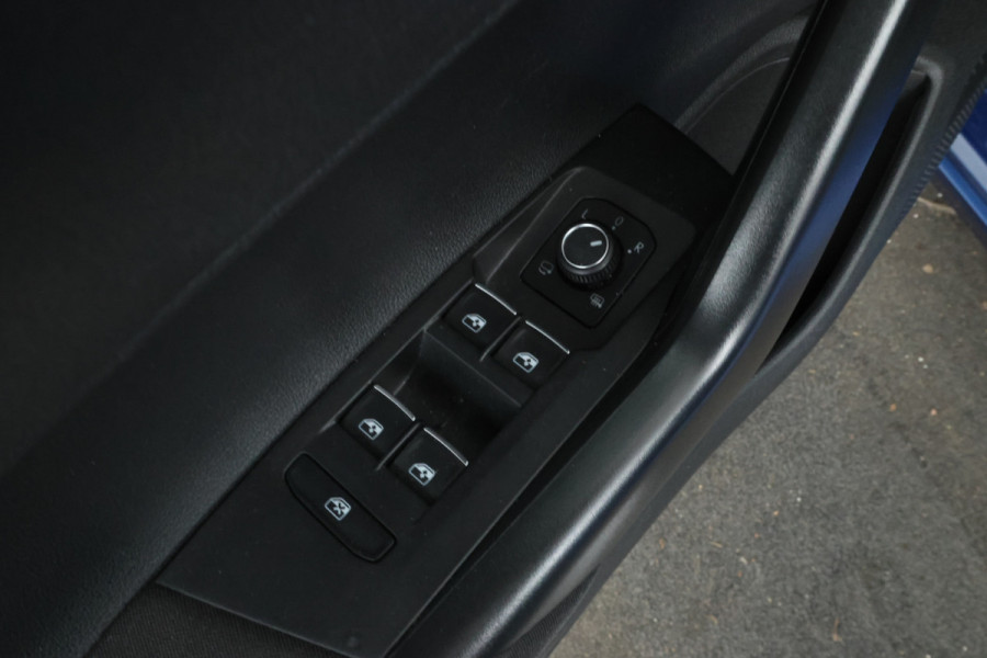 Volkswagen Polo 1.0 TSI Highline Business R Panorama Dak, Trekhaak, Digital Dash