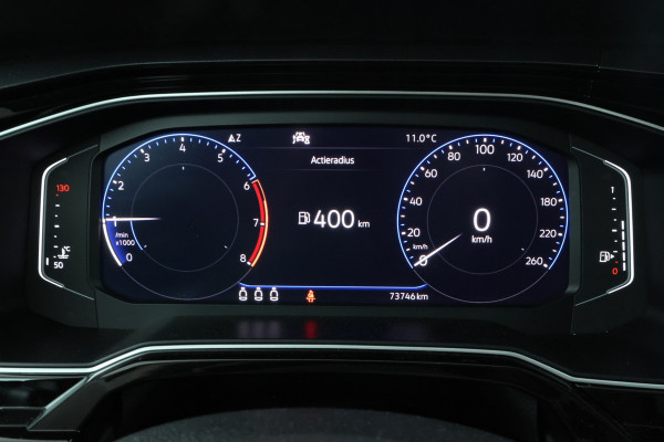 Volkswagen Polo 1.0 TSI Highline Business R Panorama Dak, Trekhaak, Digital Dash