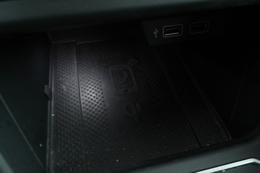 Volkswagen Polo 1.0 TSI Highline Business R Panorama Dak, Trekhaak, Digital Dash