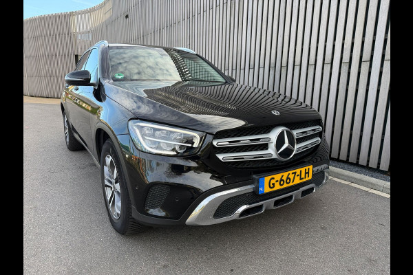 Mercedes-Benz GLC 200 / Panodak / Leer / Camera / Facelift