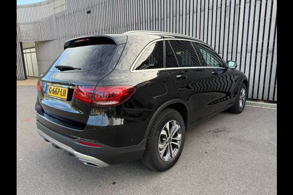 Mercedes-Benz GLC 200 / Panodak / Leer / Camera / Facelift