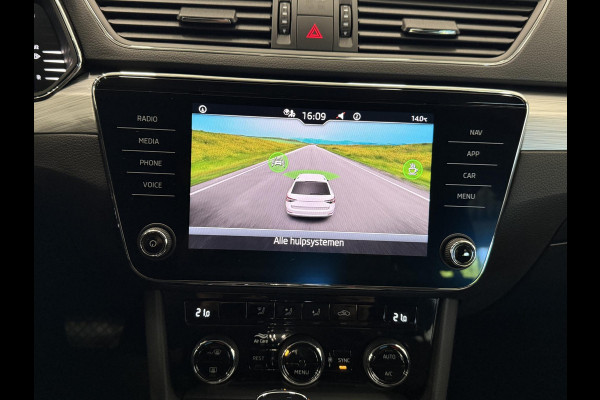 Škoda Superb Combi 1.5 TSI ACT Business Edition Airco ECC Navi Carplay Virtual Cockpit Full LED PDC A Keyless Go Cruise Control Privacy Glass