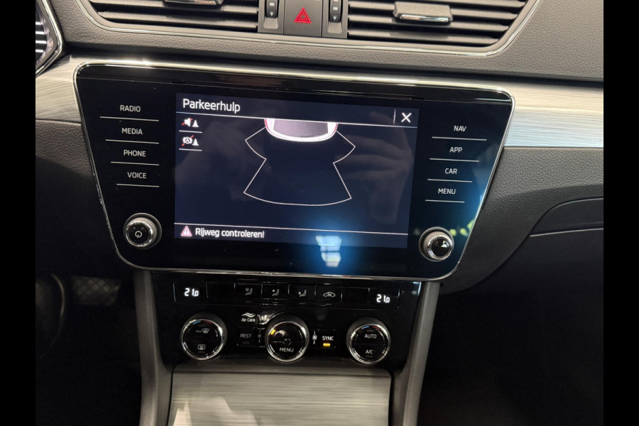 Škoda Superb Combi 1.5 TSI ACT Business Edition Airco ECC Navi Carplay Virtual Cockpit Full LED PDC A Keyless Go Cruise Control Privacy Glass