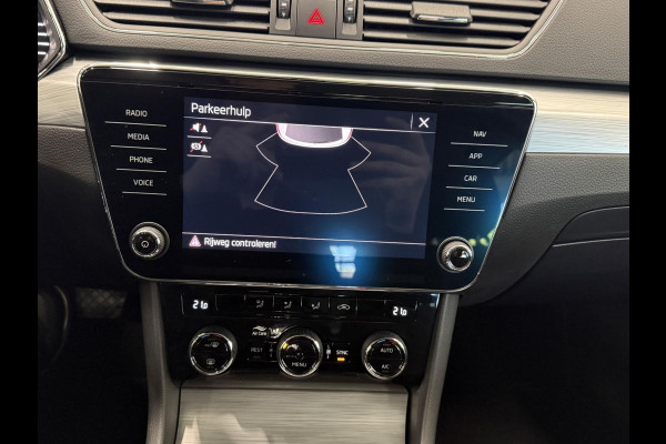 Škoda Superb Combi 1.5 TSI ACT Business Edition Airco ECC Navi Carplay Virtual Cockpit Full LED PDC A Keyless Go Cruise Control Privacy Glass