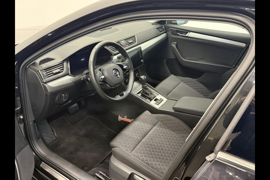 Škoda Superb Combi 1.5 TSI ACT Business Edition Airco ECC Navi Carplay Virtual Cockpit Full LED PDC A Keyless Go Cruise Control Privacy Glass