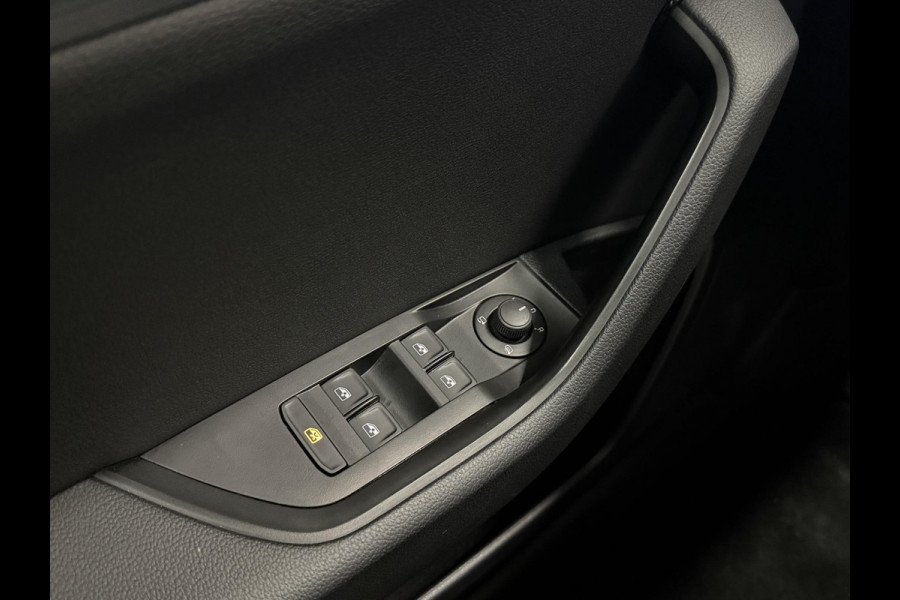 Škoda Superb Combi 1.5 TSI ACT Business Edition Airco ECC Navi Carplay Virtual Cockpit Full LED PDC A Keyless Go Cruise Control Privacy Glass