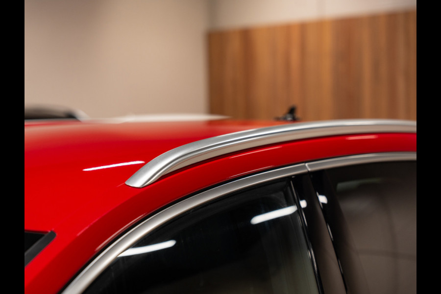 Audi Q3 45 TFSI e S-Line, Matrix Led, Apple Carplay, Virtual Cockpit, Plug in, Cam, ACC, Clima, Blind Spot, Voll Onderhoud