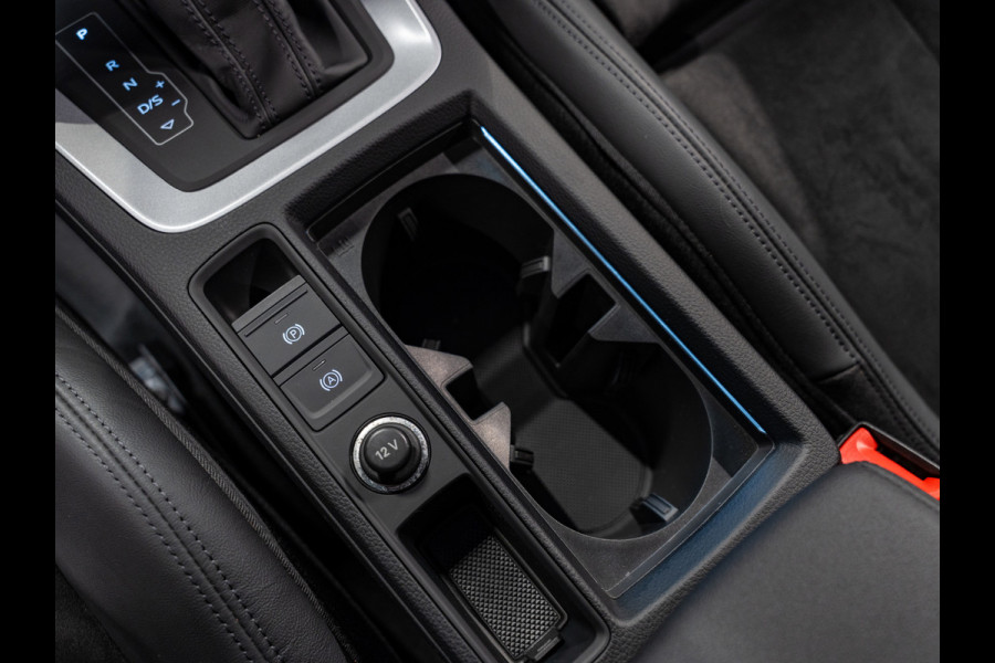 Audi Q3 45 TFSI e S-Line, Matrix Led, Apple Carplay, Virtual Cockpit, Plug in, Cam, ACC, Clima, Blind Spot, Voll Onderhoud