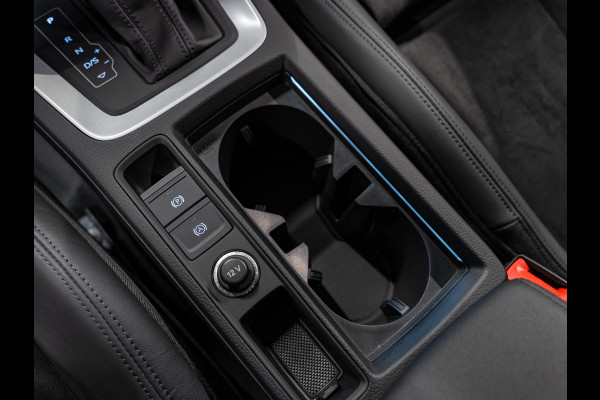 Audi Q3 45 TFSI e S-Line, Matrix Led, Apple Carplay, Virtual Cockpit, Plug in, Cam, ACC, Clima, Blind Spot, Voll Onderhoud