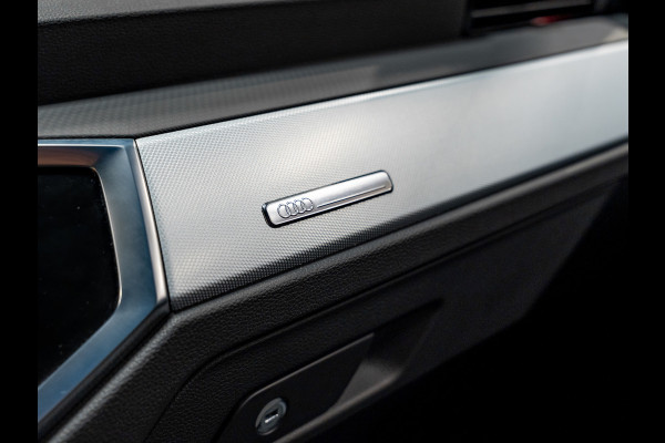 Audi Q3 45 TFSI e S-Line, Matrix Led, Apple Carplay, Virtual Cockpit, Plug in, Cam, ACC, Clima, Blind Spot, Voll Onderhoud