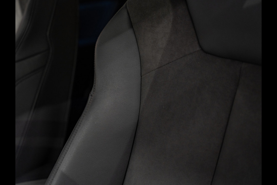 Audi Q3 45 TFSI e S-Line, Matrix Led, Apple Carplay, Virtual Cockpit, Plug in, Cam, ACC, Clima, Blind Spot, Voll Onderhoud