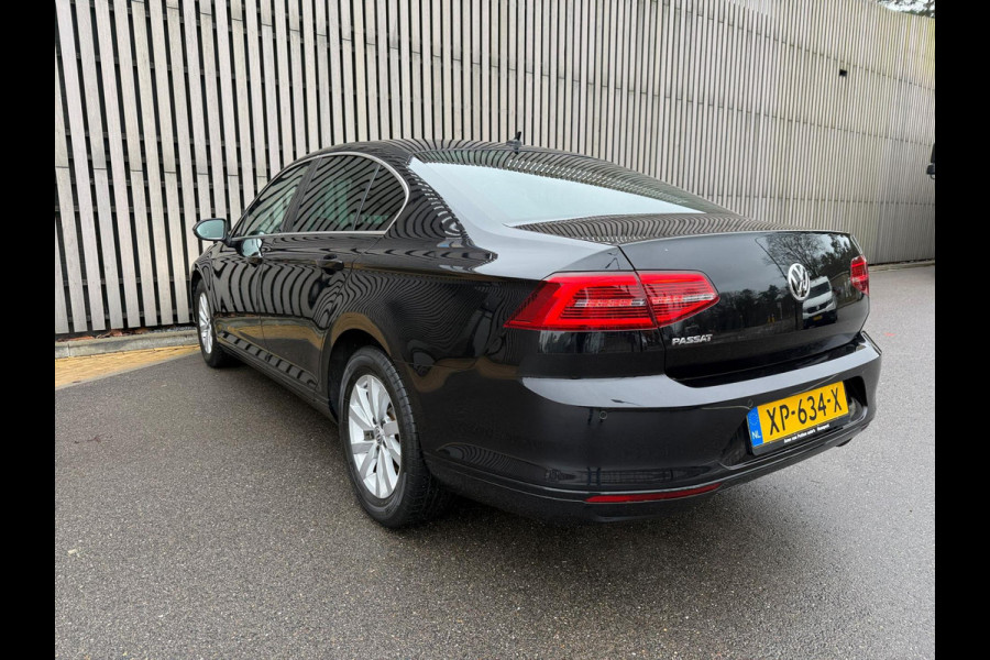 Volkswagen Passat 1.5 TSI Comfortline Business Automaat